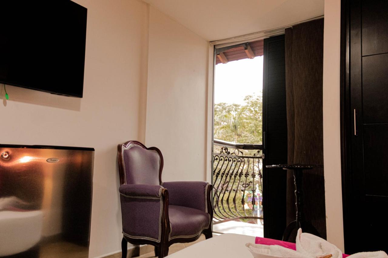 Hotel Plaza Garibaldi Caldas エクステリア 写真