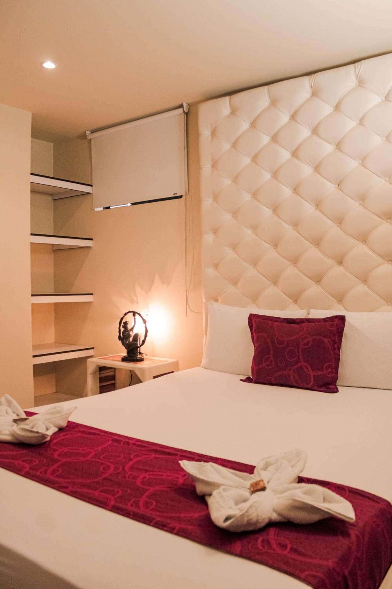Hotel Plaza Garibaldi Caldas エクステリア 写真